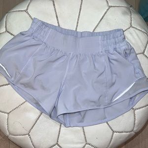 Hotty Hot Short- size 6- 2.5 inch inseam